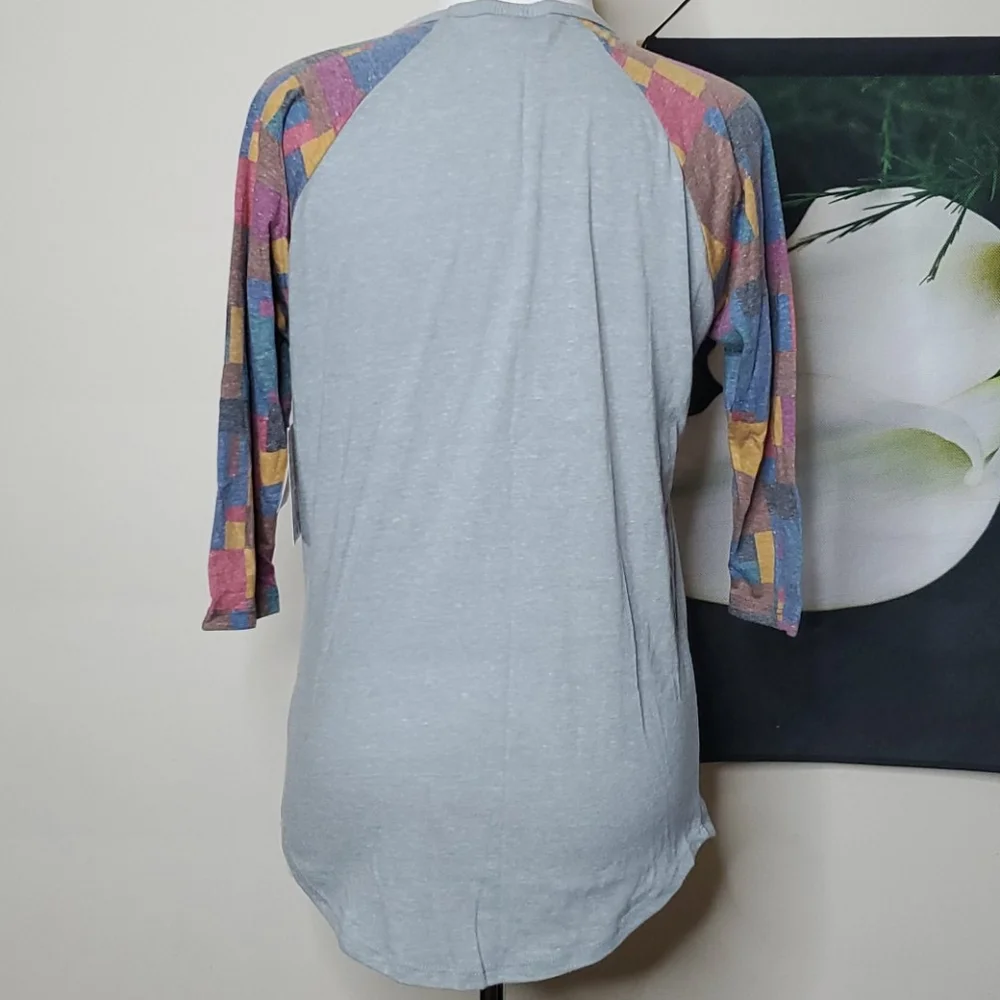 NWT Lularoe Randy 3/4 Length Sleeve Raglan Top - Picture 4 of 5